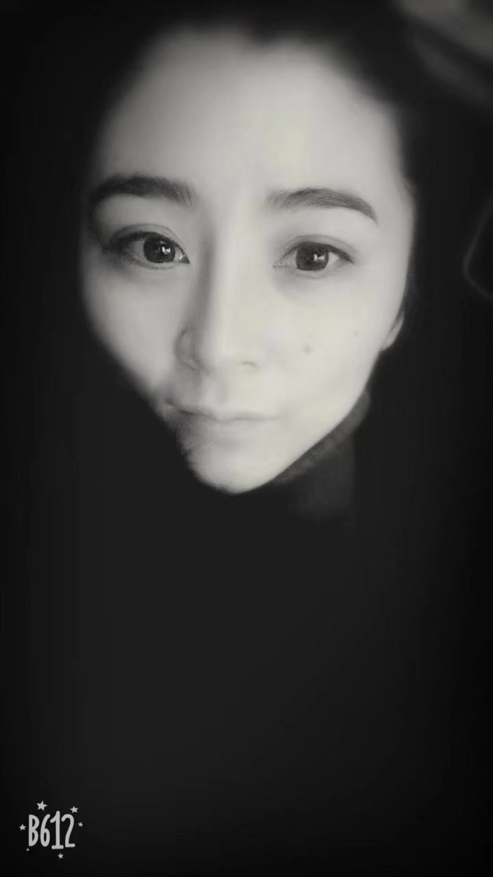 景景是个笨丫头的主播照片