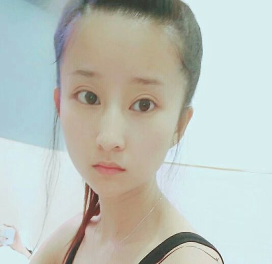 小虫子🎤的主播照片
