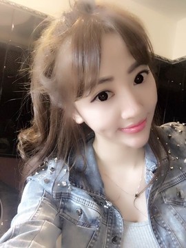 Angela紫锅锅主播照片
