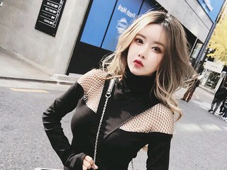 东风无情的主播照片