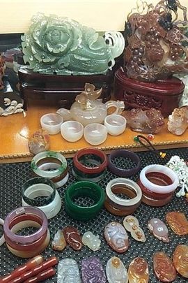 玛瑙马哥，工厂直销店主播照片