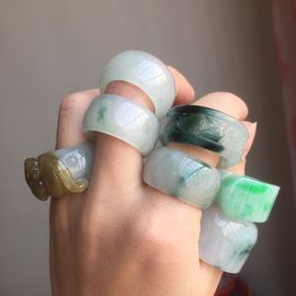 小甜甜翡翠🌻主播照片