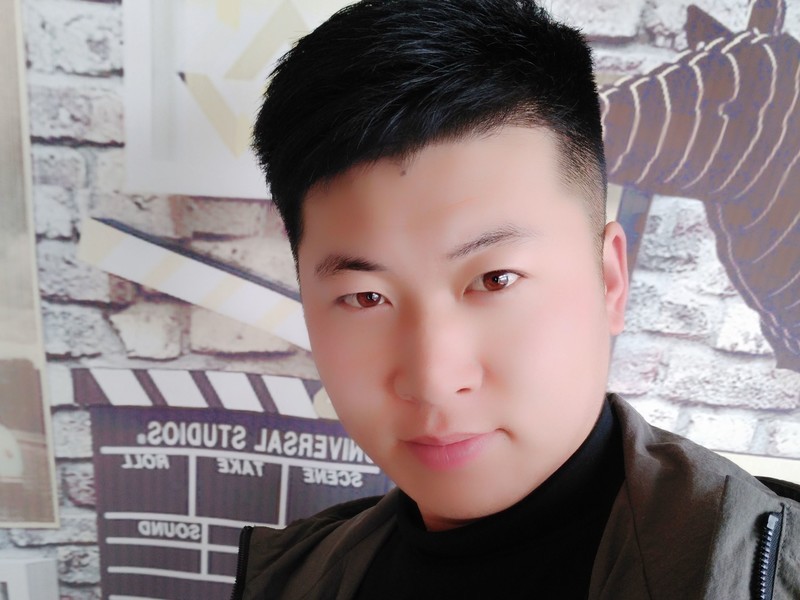 三秒？说多了！的主播海报