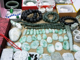 丽泽豪岳主播照片