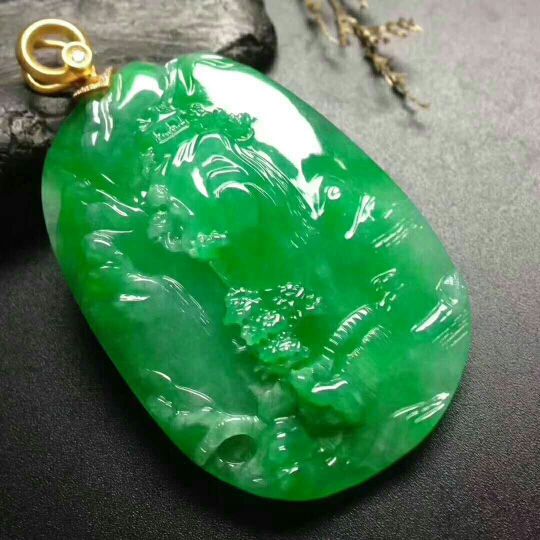 翡翠古玩直播的主播照片