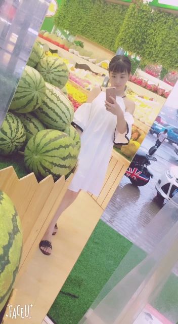 俏琴儿～全村的希望的主播照片