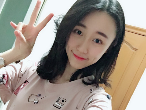 小饭团儿er海报