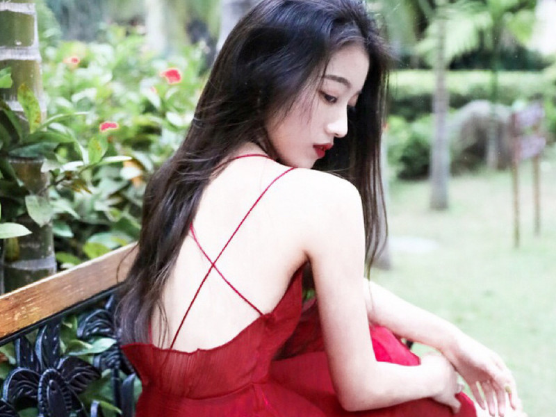 阿兹猫🍃的主播海报