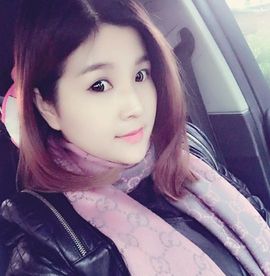 原来是月月呀主播照片