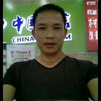 黄聘康主播照片