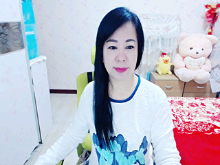 ^0^3$的主播照片