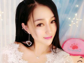 爱爱爱的寂寞的主播照片