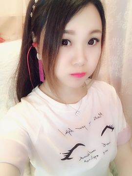 青四年主播照片