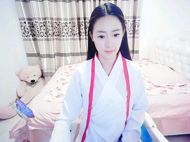 362573白杨树主播照片