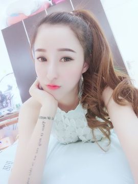 笑笑（爱是回忆美好）主播照片