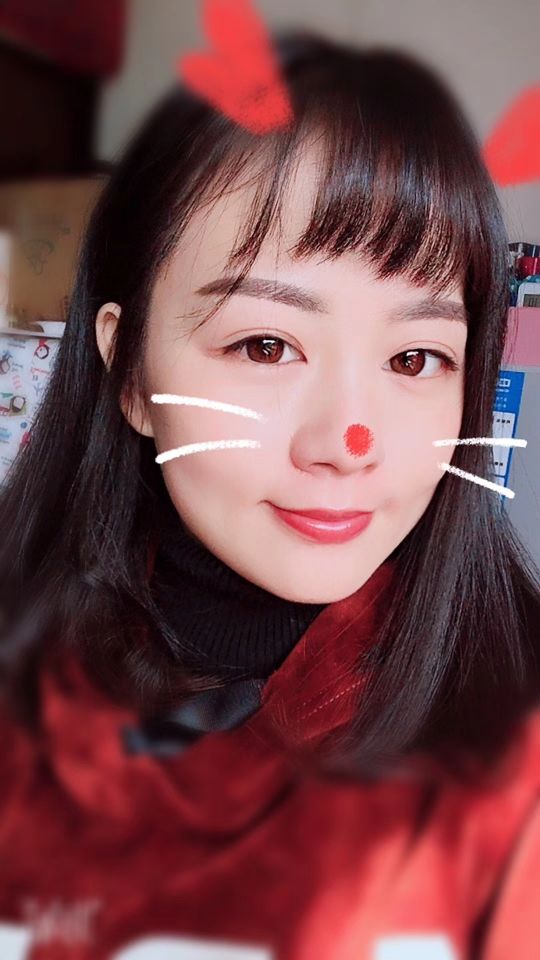 俏琴儿～全村的希望的主播照片