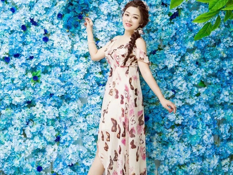 依~宝的主播海报