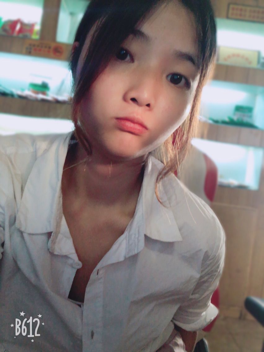 新人幺妖求关注的主播照片
