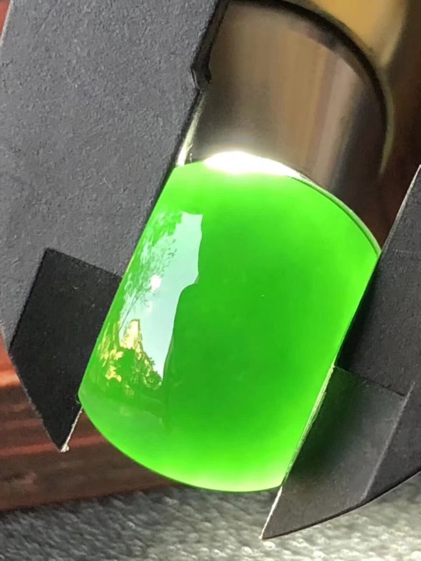 天然翡翠原石丿的主播照片