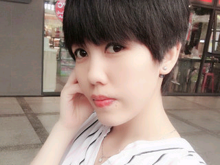 毒神绝的主播照片