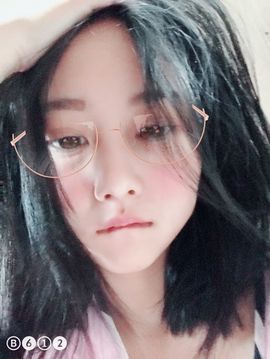 故乡111主播照片