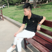 宇众不同y4海报