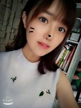 心系大宝主播照片