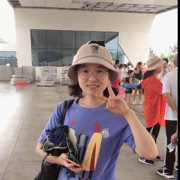 帅帅的萌妹子