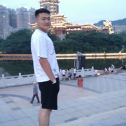 爱穿秋裤的小宝贝海报