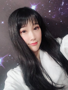 拔丝小辣椒主播照片
