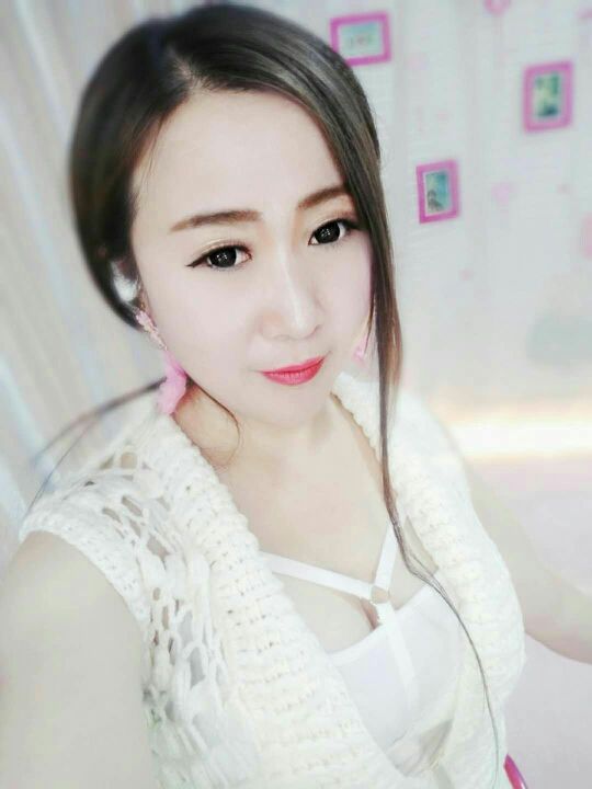 我的世界只有骄阳的主播照片