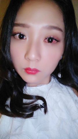 佳怡~主播照片