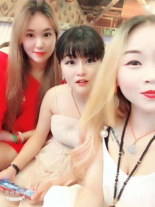 25歲的小小的主播照片