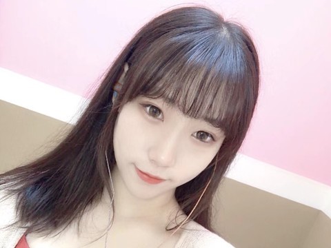 晶晶❤️baby海报