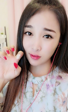 雪离儿主播照片