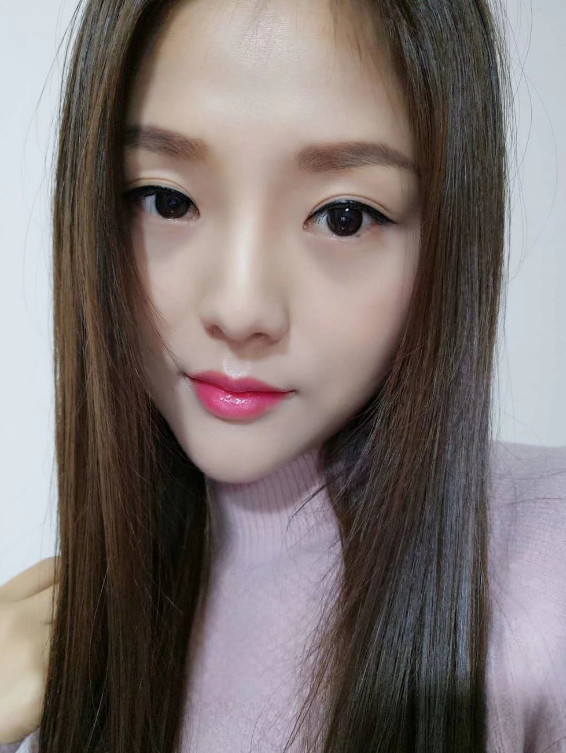 雪离儿的主播照片
