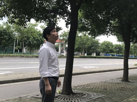 谁来看月亮海报