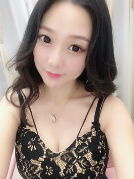 佳怡~主播照片