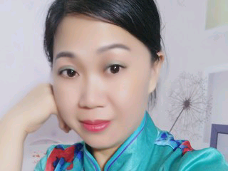 勇哥厂家直销液晶电视主播照片