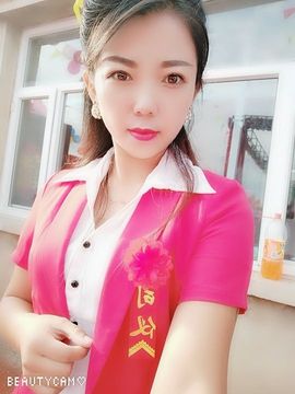 疯狂的药药宝贝主播照片