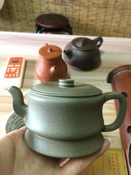 凤姐做紫砂壶自产自销主播照片