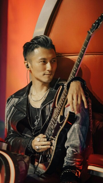 秋叶细雨的主播照片