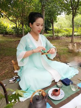 茶茶幸运星主播照片