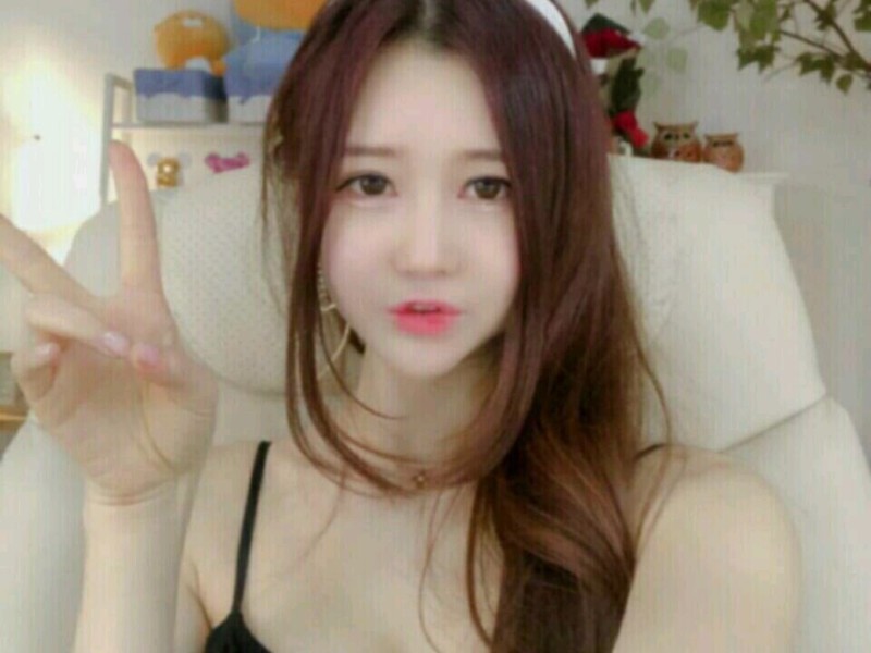 优优🍒的主播海报