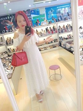 国珍万人迷女神兰兰主播照片