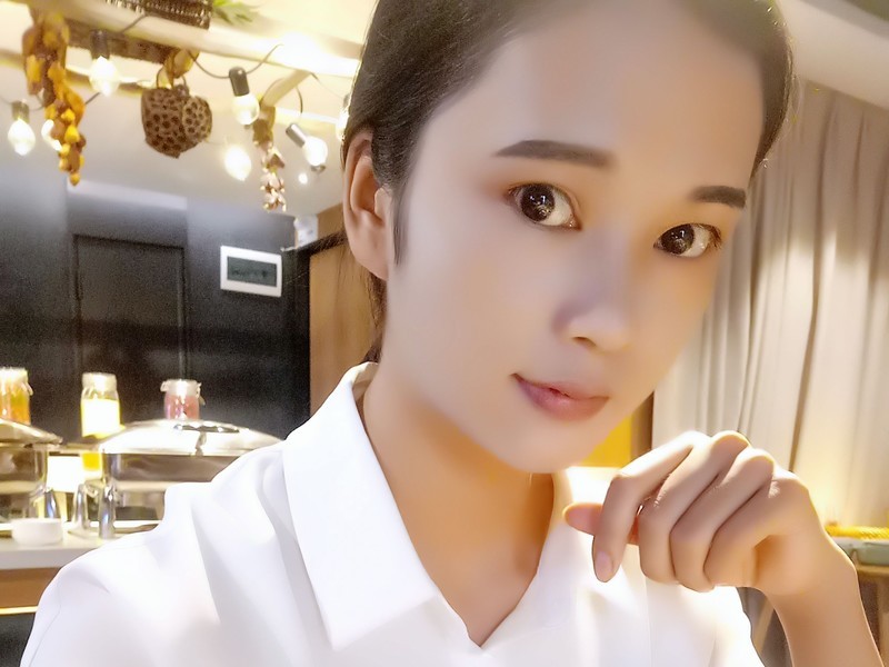 小淘气莎宝的主播海报