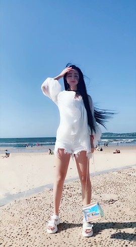 谢小娜、主播照片