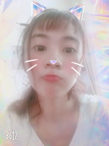 选择性疯狂症的小可爱的主播照片