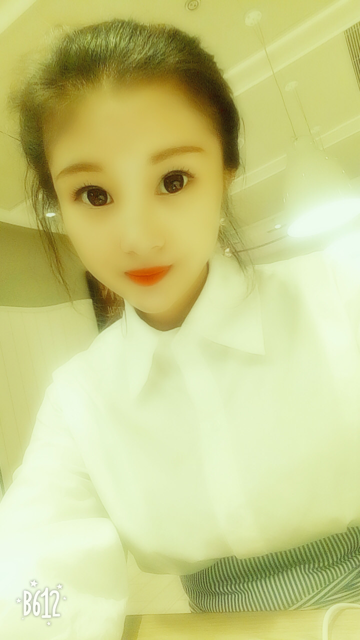侯小仙的主播照片