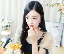 右手还是那个右手！！主播照片